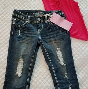 Almost Famous Crop Jean